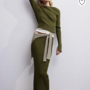 H&M Olive Green Ribbed Skirt Set